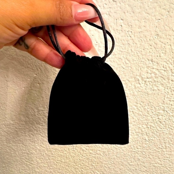 Yves Saint Laurent Black Velvet Pouch - Picture 4 of 6